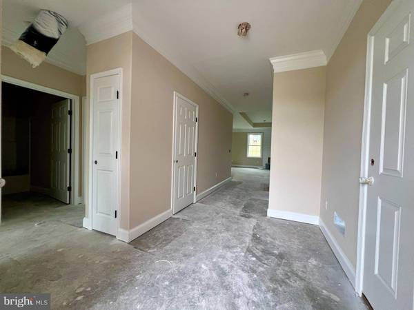 405 LEDGE ROCK DR #26, York, PA 17402