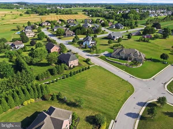 2788 FARNHAM LN, York, PA 17408