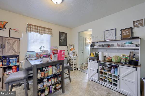 62-68 TONDEN DR, York, PA 17402