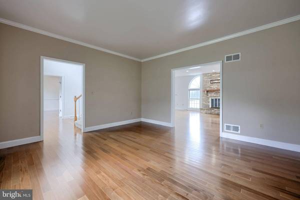 2785 CHESTNUT RUN RD, York, PA 17402