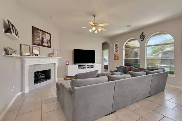 19503 Country Breeze CT, Spring, TX 77388