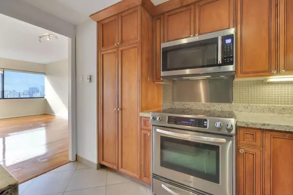 5000 Montrose BLVD #18C, Houston, TX 77006