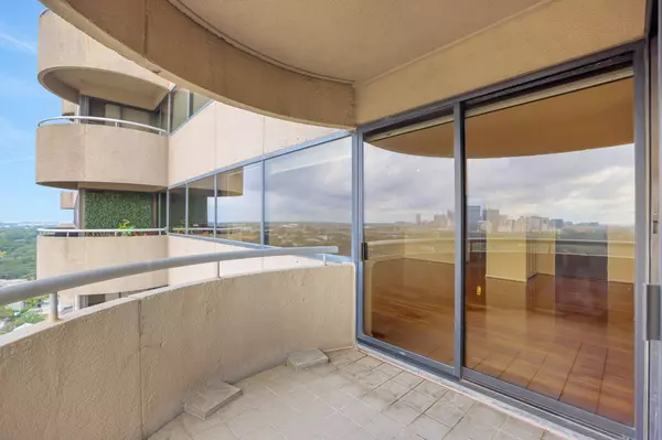 5000 Montrose BLVD #18C, Houston, TX 77006