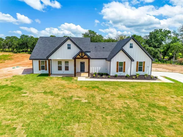 332 Jonny Boy Way, Springtown, TX 76082