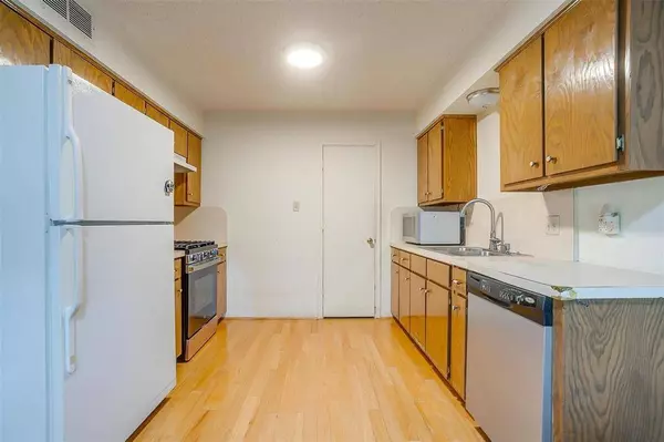 1834 Melinda Myrl Drive, Sanger, TX 76266