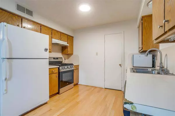 1834 Melinda Myrl Drive, Sanger, TX 76266