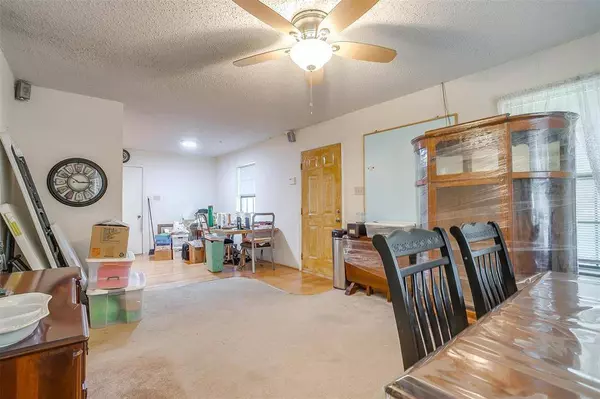 1834 Melinda Myrl Drive, Sanger, TX 76266