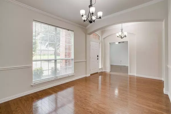 5429 Old Blush Drive, Midlothian, TX 76065