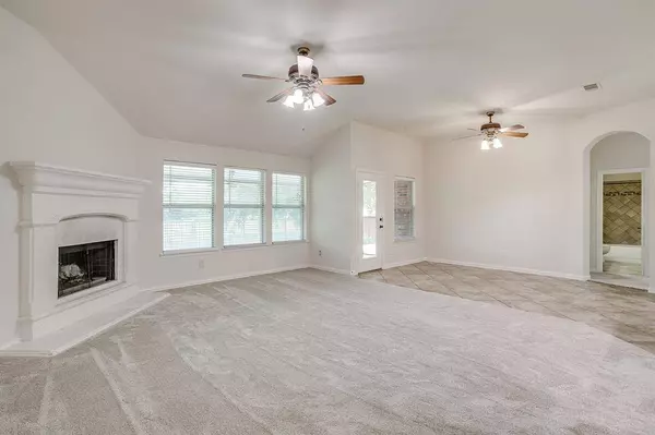 5429 Old Blush Drive, Midlothian, TX 76065