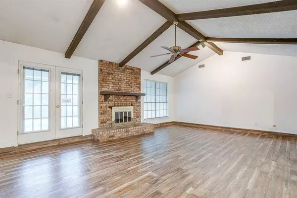 7748 Skylake Drive, Fort Worth, TX 76179