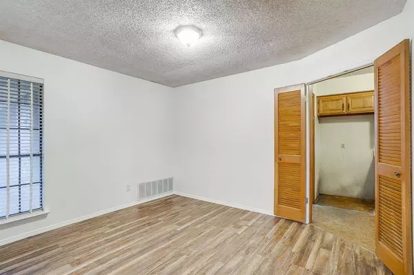 7748 Skylake Drive, Fort Worth, TX 76179