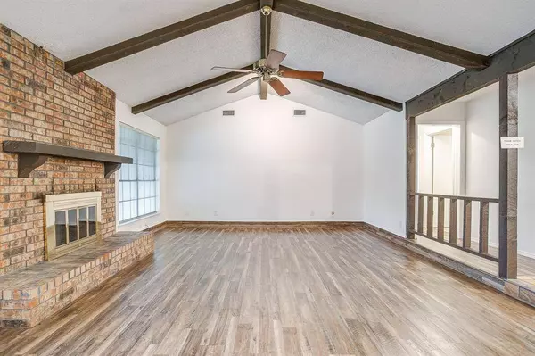 7748 Skylake Drive, Fort Worth, TX 76179