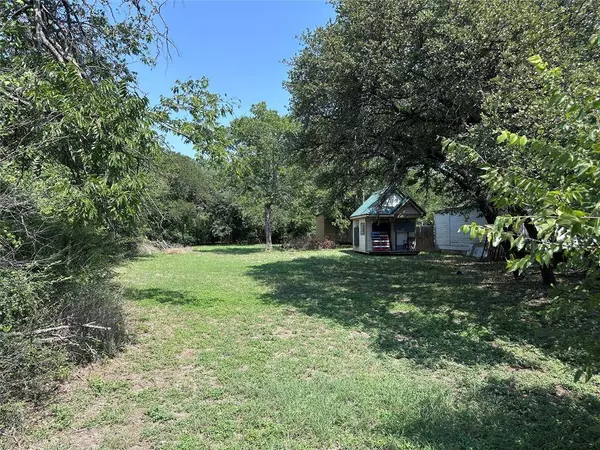 7008 Alice Road, Lake Worth, TX 76135