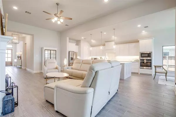 135 Derrett Lane, Rhome, TX 76078