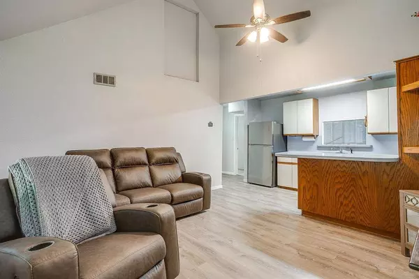 7037 Camp Street, Azle, TX 76020