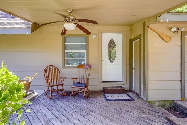 7037 Camp Street, Azle, TX 76020