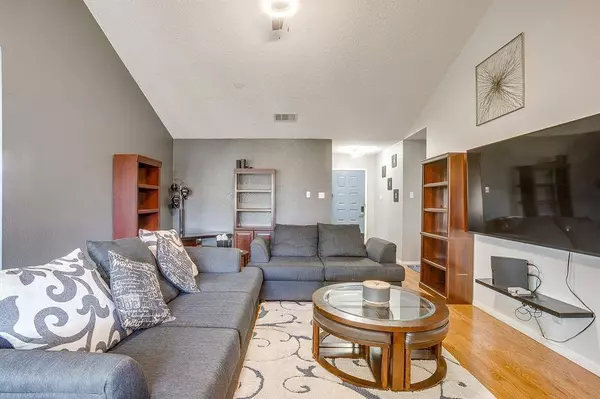 516 Clover Drive, Saginaw, TX 76179