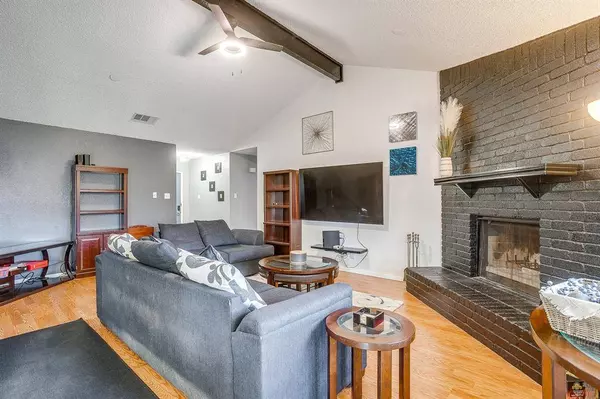 516 Clover Drive, Saginaw, TX 76179