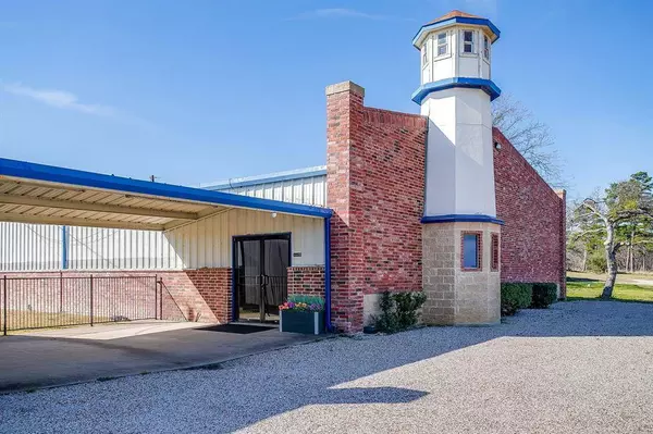 11701 Jacksboro Highway, Fort Worth, TX 76135