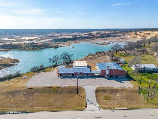 11701 Jacksboro Highway, Fort Worth, TX 76135