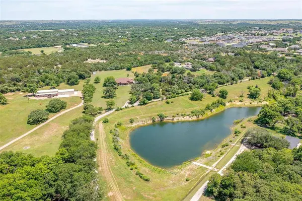1701 Lakefront Drive, Aledo, TX 76008