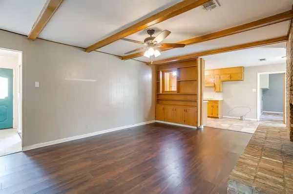 3816 Wilkie Way, Fort Worth, TX 76133