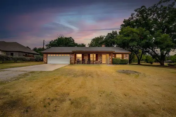 1816 Glendale Drive, Sanctuary, TX 76020