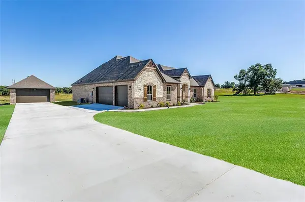 1014 Gonzollas Road, Springtown, TX 76082