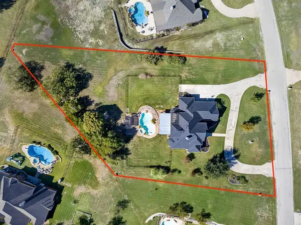 3708 N Lighthouse Hill Lane, Fort Worth, TX 76179