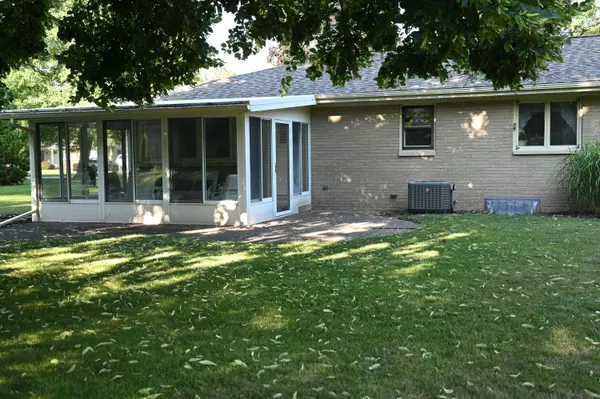 7622 Woodcrest Street, Portage, MI 49024