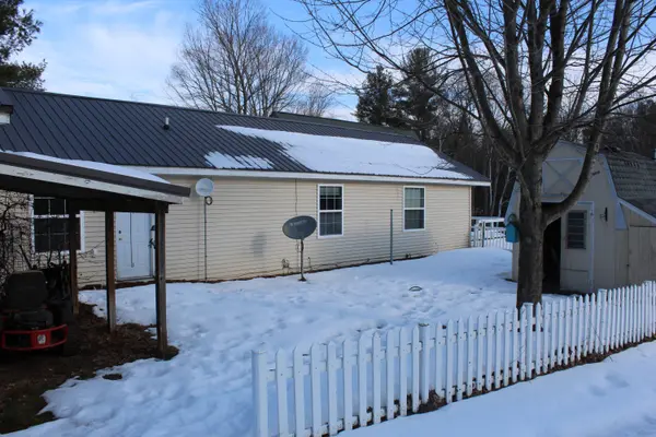 1132 N Meadowbrook Road, White Cloud, MI 49349