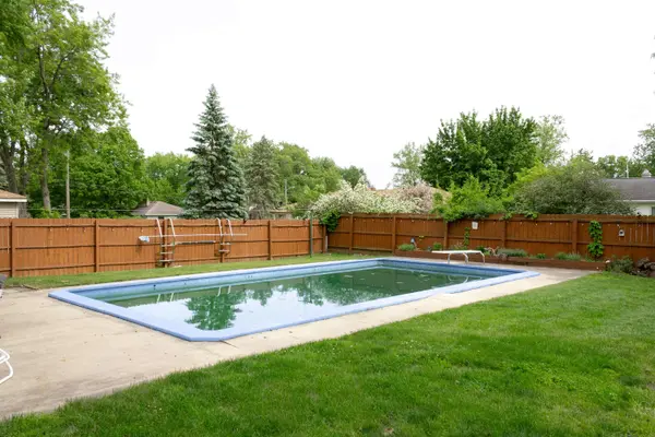 216 Larkspur Avenue, Portage, MI 49002
