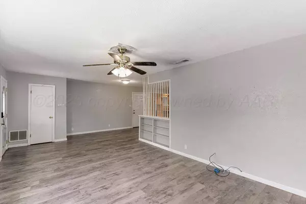 108 Gardner ST, Borger, TX 79007