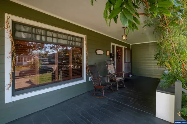 363 2nd St, Lebanon, OR 97355