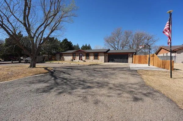 210 Jose Poco, Fritch, TX 79036