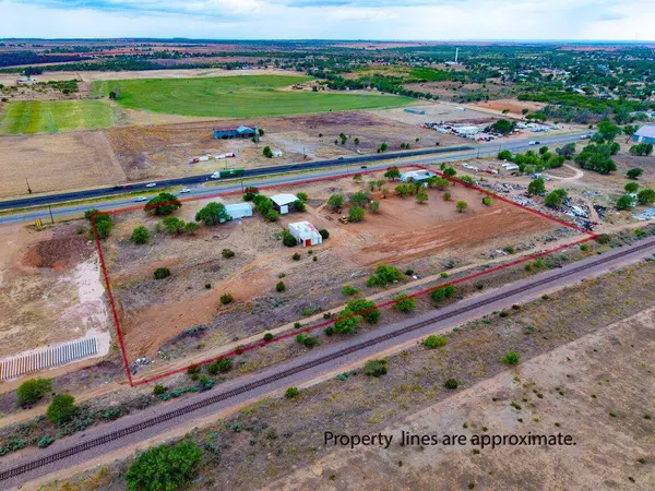 3331 E 2nd ST, Clarendon, TX 79226