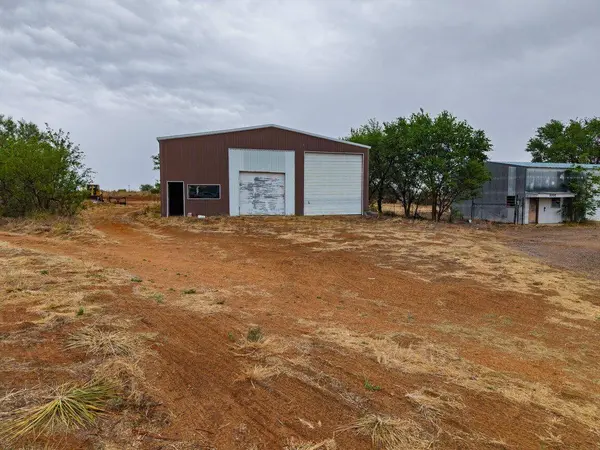 3331 E 2nd ST, Clarendon, TX 79226