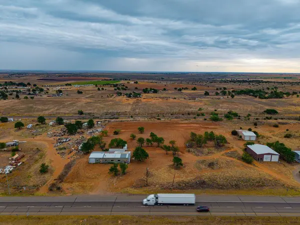 3327 E 2nd ST, Clarendon, TX 79226