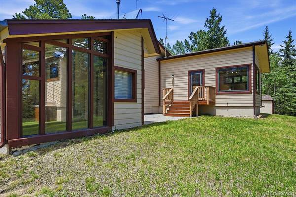90 Rose Hip LN, Evergreen, CO 80439
