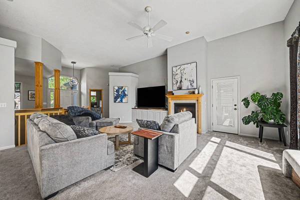 8150 9th Street PL N, Saint Paul, MN 55128