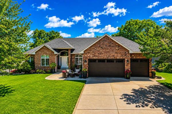 8150 9th Street PL N, Saint Paul, MN 55128