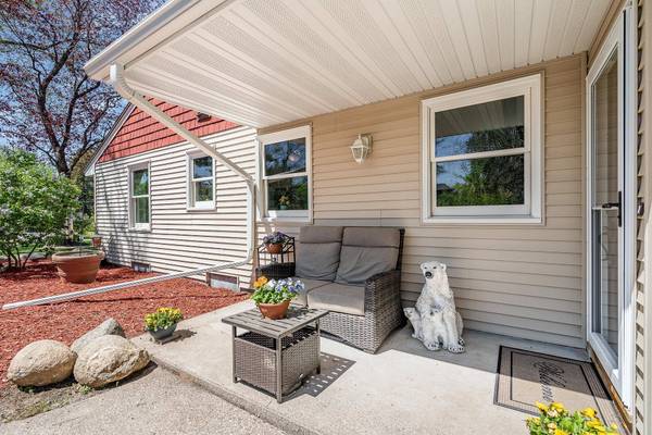 4596 Otter Lake RD, White Bear Lake, MN 55110