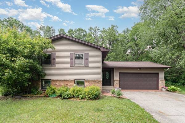 16129 Genie DR NW, Andover, MN 55304