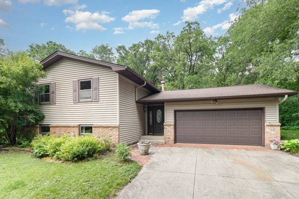 16129 Genie DR NW, Andover, MN 55304