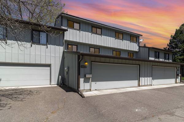 6872 Grenwich LN N #0, Oakdale, MN 55128