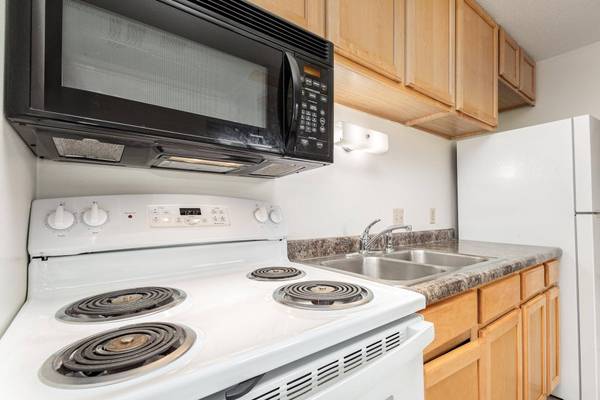 14841 58th ST N #B4, Oak Park Heights, MN 55082