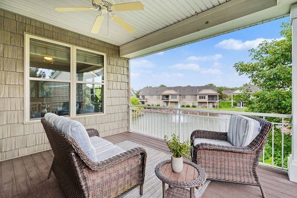 10776 Lyndale Bluffs TRL, Bloomington, MN 55420