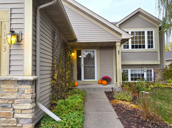 1113 N Cheyenne ST, Roberts, WI 54023