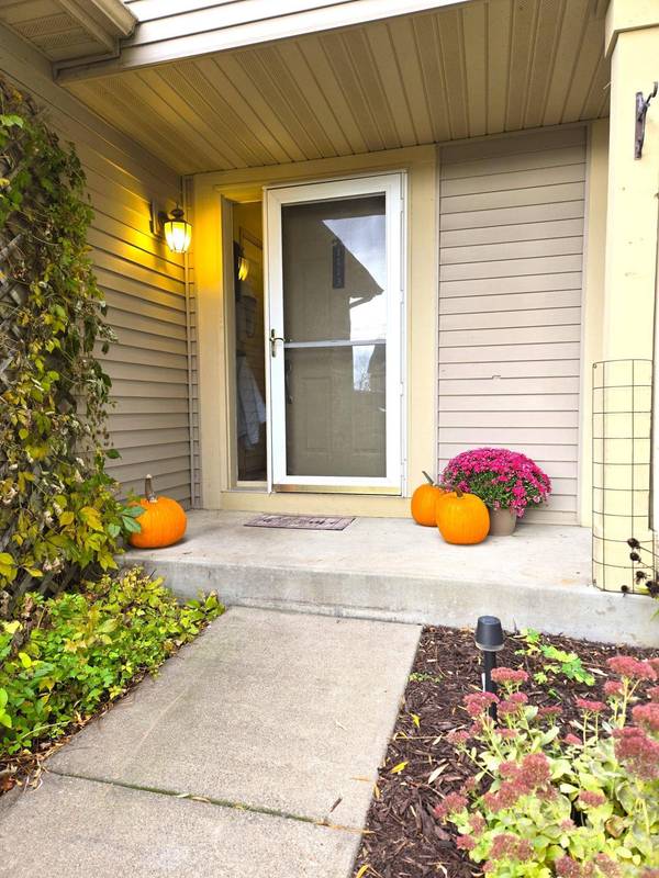 1113 N Cheyenne ST, Roberts, WI 54023