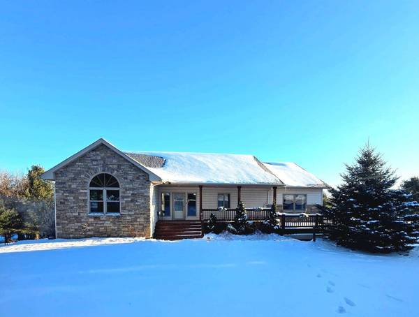 1047 174th ST, Hammond, WI 54015